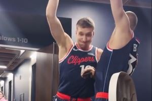 😂快船“迷你扣篮大赛”：博格丹隔扣巴图姆 邓恩自抛自扣