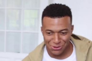 气氛和谐！法国队社媒晒姆巴佩等球员报到视频